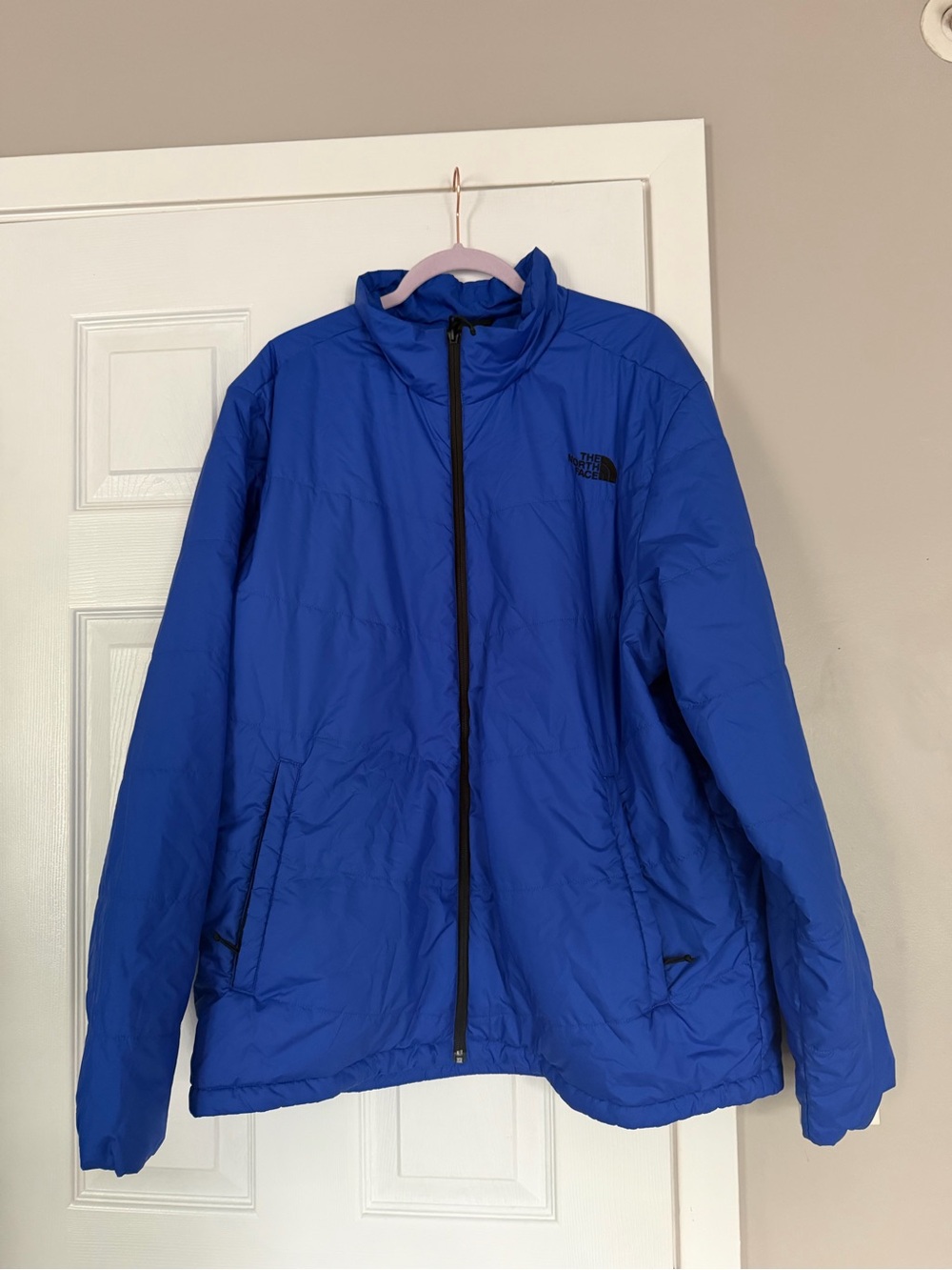 The NorthFace Blue Puffer Jacket Men’s Size XL